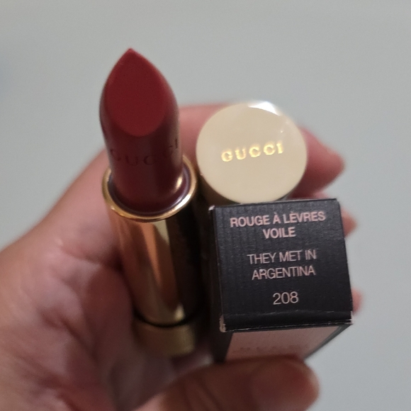 New~ Gucci Rouge à Lèvres Voile Lipstick - 208 They Met In Argentina - Picture 15 of 16